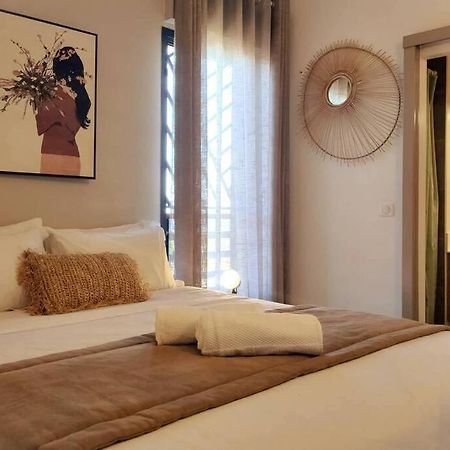 Sunbliss Appartement แซ็งต์-จีลส์-เลส์-แบ็งส์ ภายนอก รูปภาพ